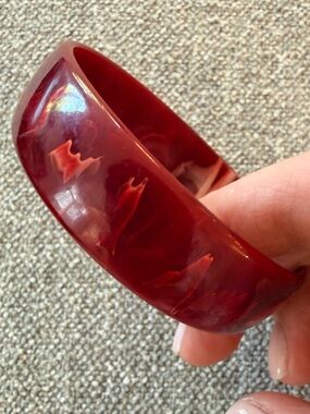 RARE Vintage Cinnamon Swirl Marbled Bakelite Bangle